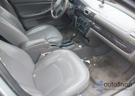 2004 Chrysler Sebring Lxi z USA, uszkodzony, nr VIN 1C3EL56T34N187744